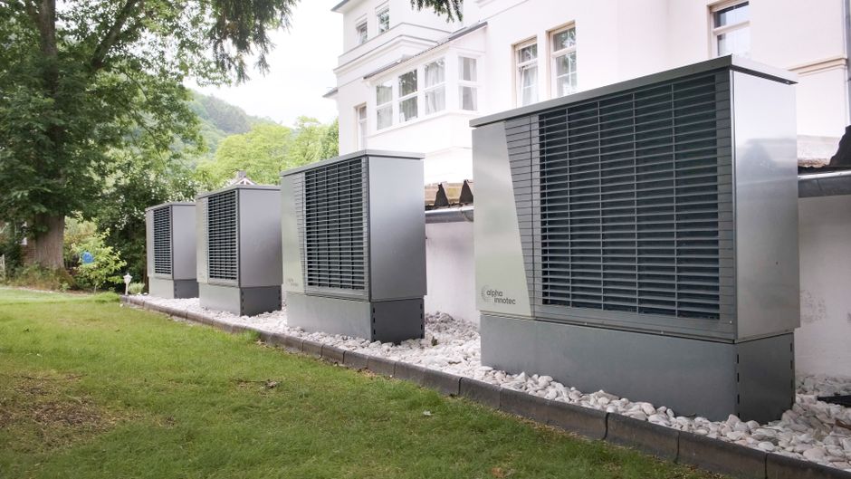 HVAC Blog 9 low GWP refrigerant modern eco-friendly AC unit outdoor